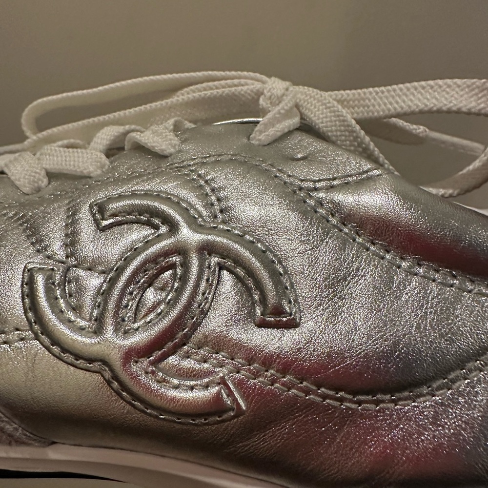CHANEL Metallic Silver Quilted Sneakers - Picture 7 of 7